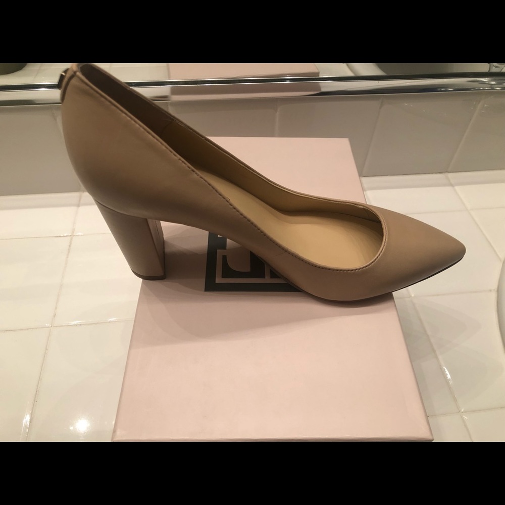 Ivanka Trump Nude Heels
